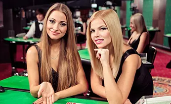 Biểu tượng lá chắn bảo mật, thể hiện sự an toàn và bảo mật tại v788 casino